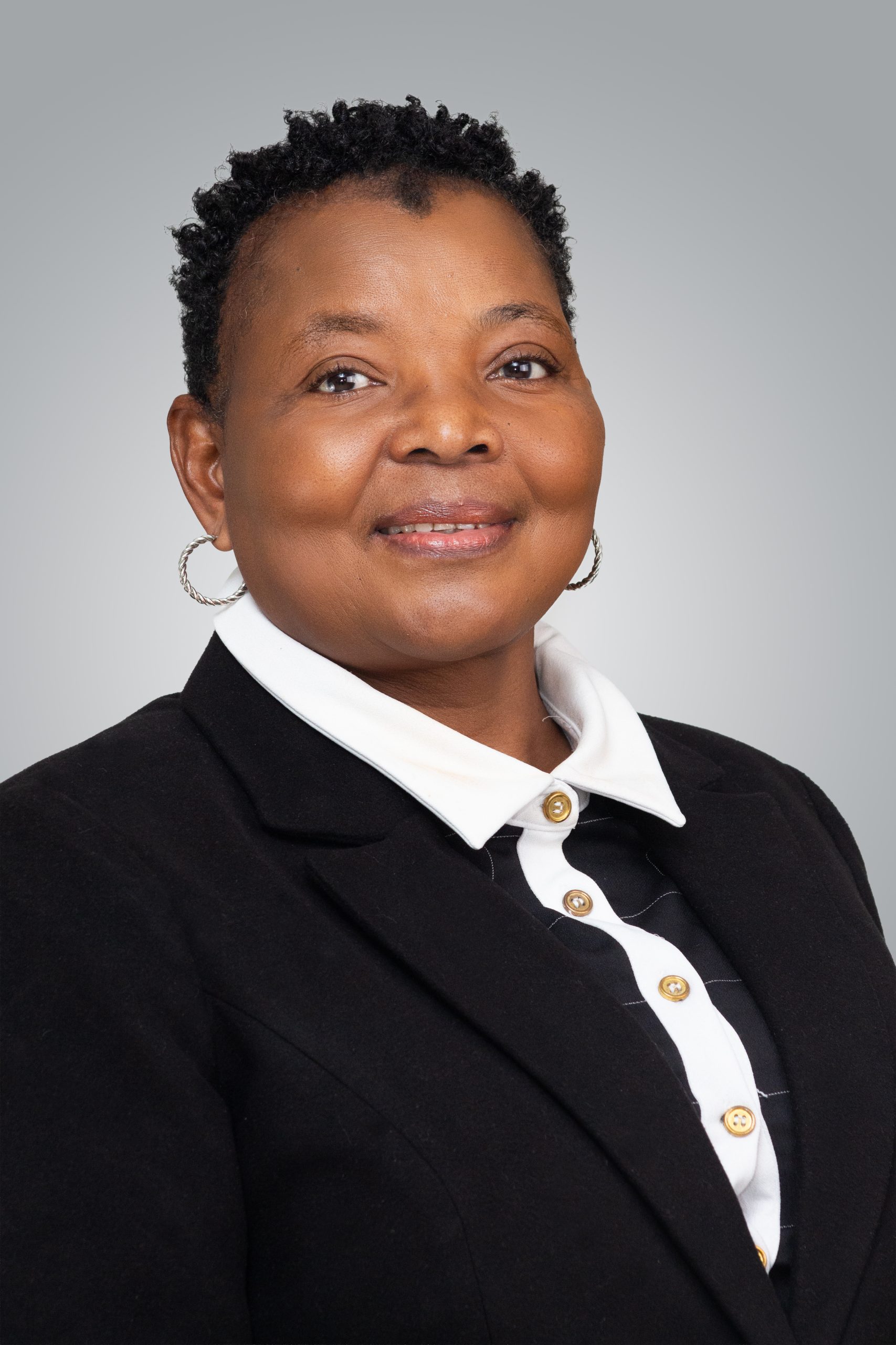 Dr. Edwig Karipi