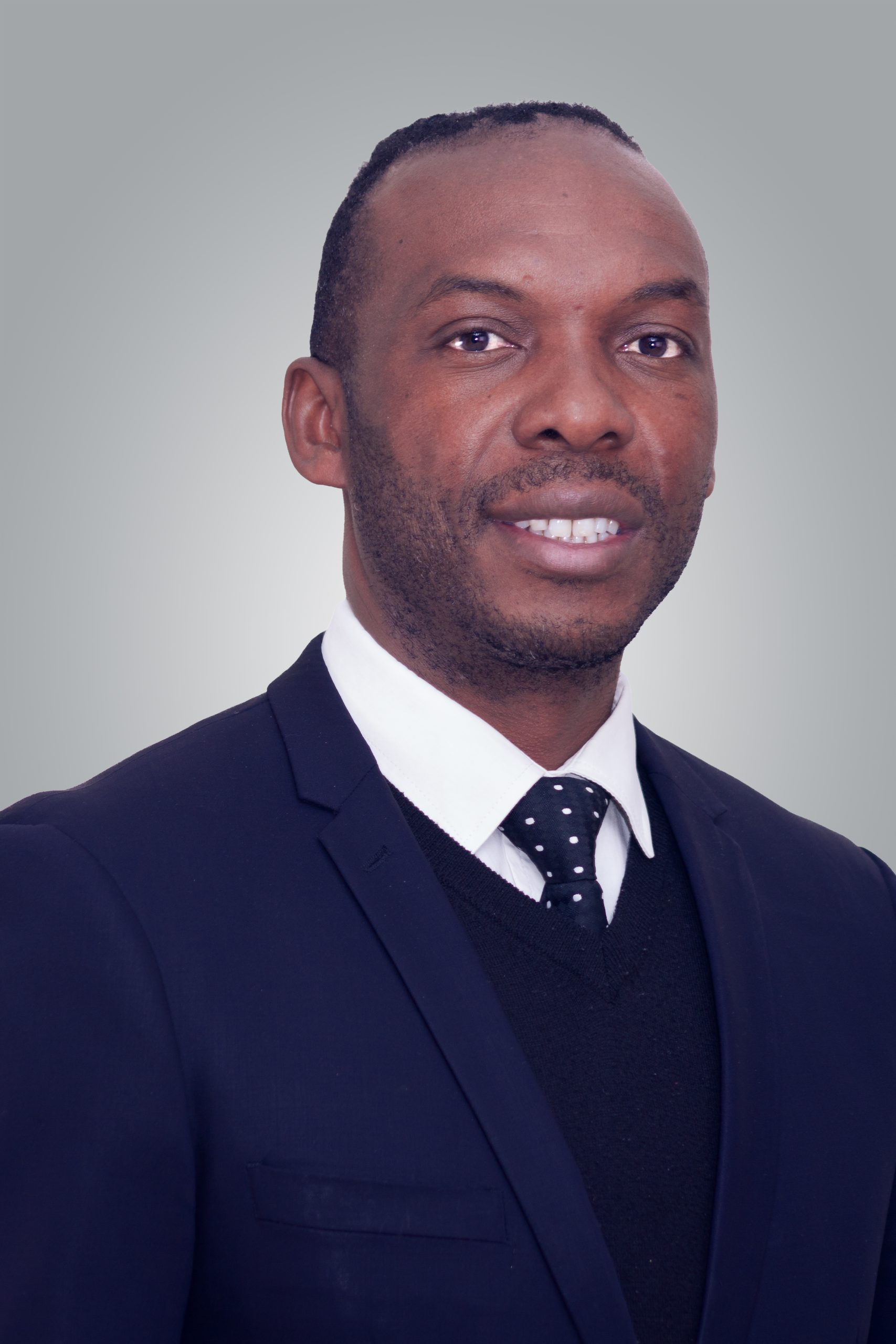 Dr. Aveshe Munyika